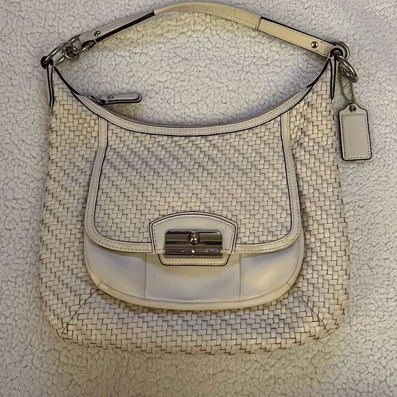 Coach white weave shoulder bag with crossbody strap - Picture 14 of 16